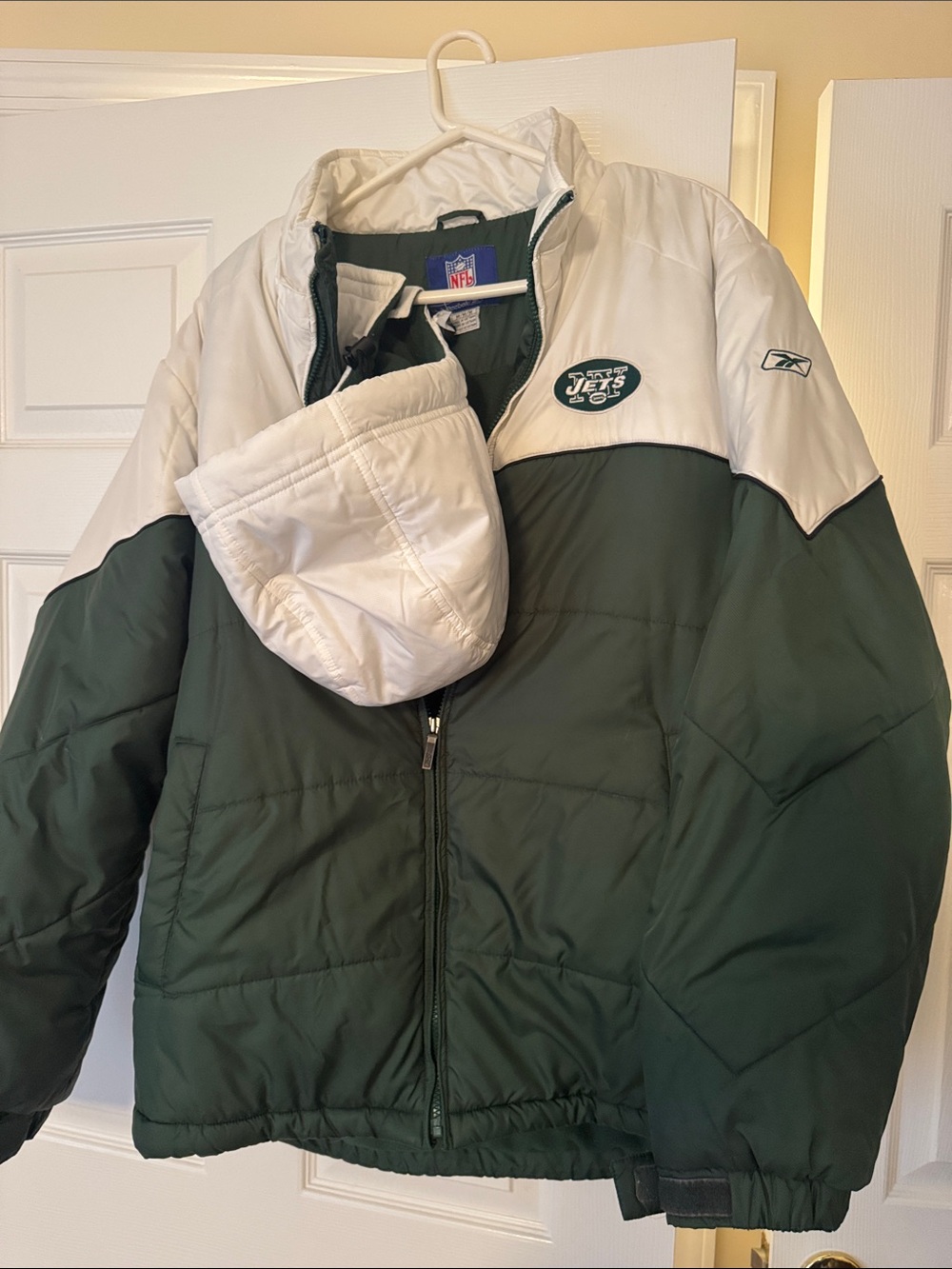Reebok Green and White New York Jets Puffer Bomber Jacket